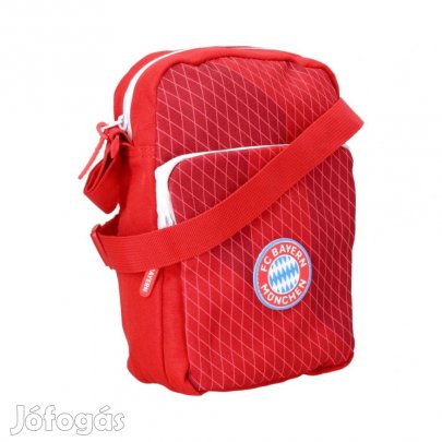 Bayern München oldaltáska közepes piros
