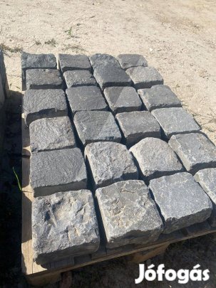 Bazalt kő kockakő, macskakő 18 x 18 cm-es térkő tavaszi engedmény!