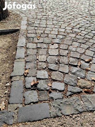Bazalt kockakő, macskakő 18x18x14-16 cm szegélykő -10-20%
