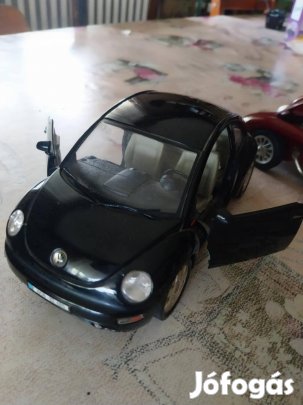 Bburago 1998-as Volkswagen New Beetle modellautó