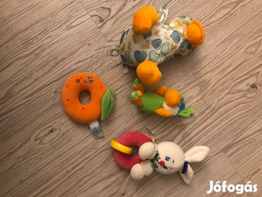 Bébi plüss csomag Csörgő, rágóka, figurák (4 db)