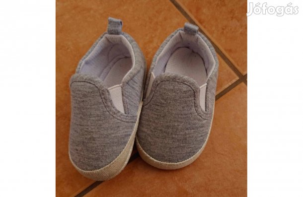 Bebújós kocsicipő - belső talphossz 12 cm