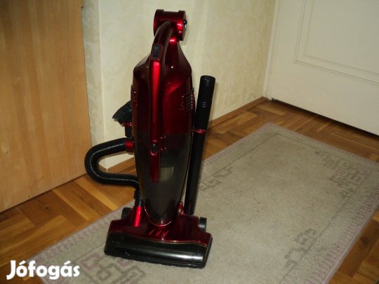 Bech porzsáknélküli porszívó. GLS szállítás