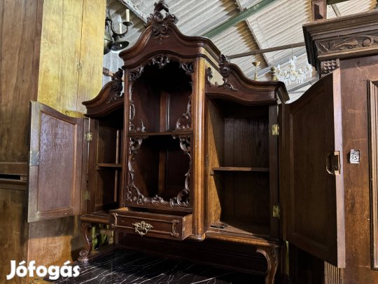 Bécsi barokk kistállaló jó állapotban 