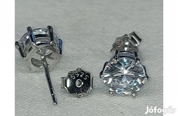 Bedugós Ezüst fülbevaló cirkon cirkónium 5mm kővel 1,25g