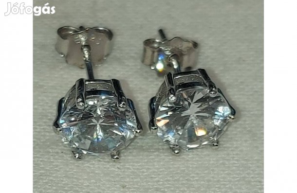 Bedugós Ezüst fülbevaló cirkon cirkónium 6,5mm kővel 1,90g