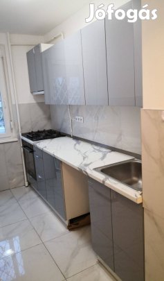 Beépített konyhabútor gépesítve eladó