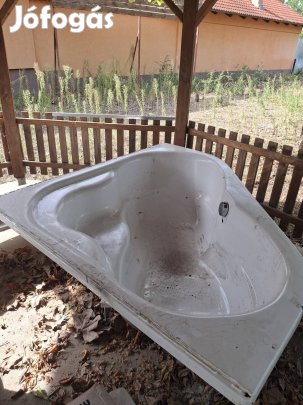 Beépíthető sarokkád