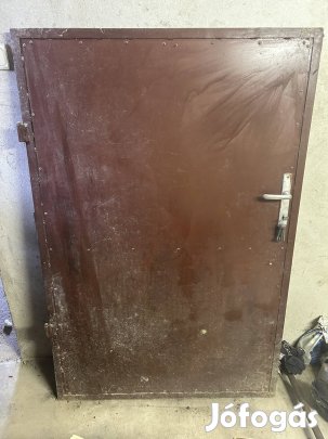 Beépíthető vas ajtó