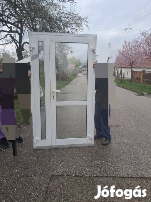 Bejárati ajtó 120-210 kettényilo