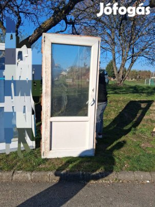 Bejárati ajtó 98-210 5pont