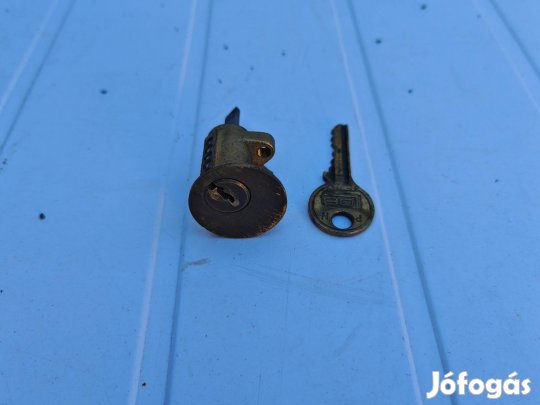 Bejárati ajtó biztonsági henger zár betét 