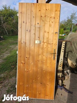 Bejárati ajtó eladó