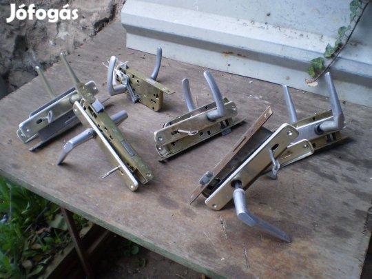 Bejárati ajtó kertkapu beltéri ajtó zárak