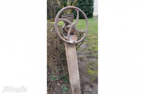 Béke antik paprikadaráló működőképes állapotban