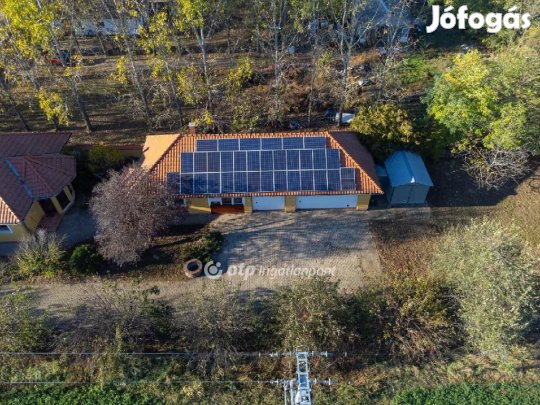 Békéscsabai 224 nm-es ház eladó