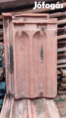 Békéscsabai 4 kampós cserép