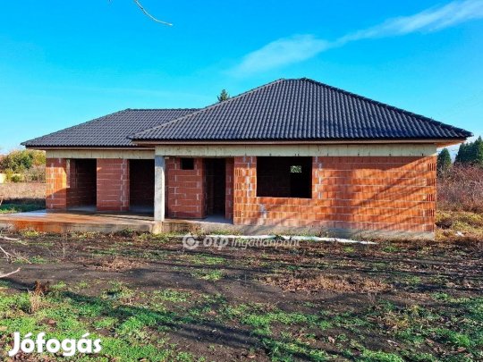 Békéscsabai eladó 120 nm-es ház