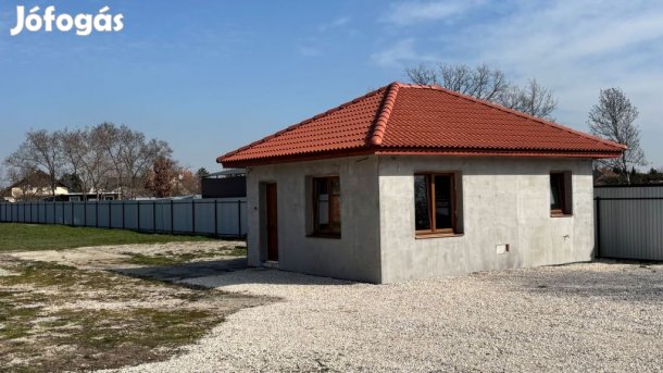 Békéscsabai eladó 2071 nm-es telek