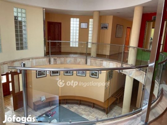 Békéscsabai eladó 575 nm-es ház