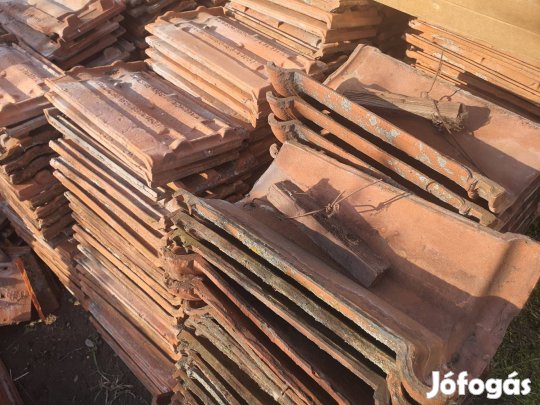 Békéscsabai négymakkos cserép