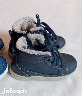 Bélelt bőr téli cipő 28-as magasszárú