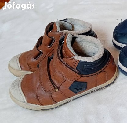 Bélelt bőr téli cipő 30-as