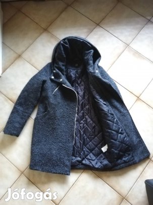 Bélelt kapucnis Reserved télikabát S es 