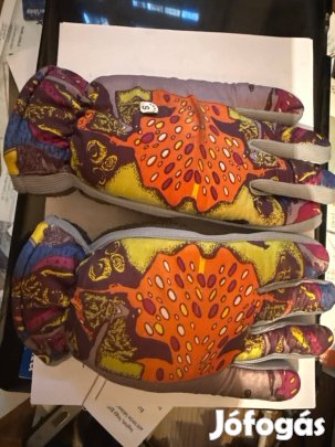 Bélelt kesztyű - 06húsz943 6613