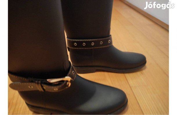 Bélelt női gumicsizma 38-as