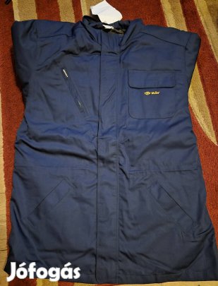 Bélelt télikabát.