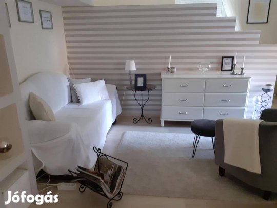 Belső -Óbudai Promenádnál nappali + hálós erdőre panorámás felszerelt