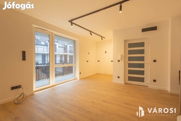 Belső kétszintes családi fészek Alsóvároson