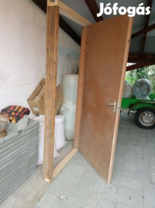 Beltéri Faajtó eladó