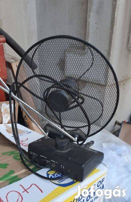 Beltéri TV-antenna erősítővel asztali kivitel 15 kerület