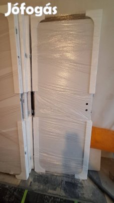 Beltéri ajtó tokkal