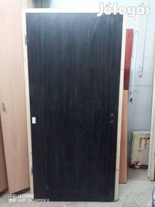 Beltéri ajtók eladók 2 db