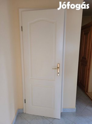 Beltéri ajtók gondosan kibontva