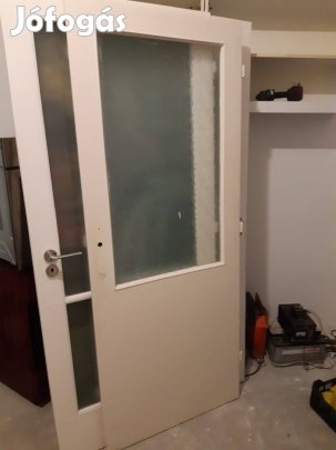 Beltéri ajtólap 77x194cm üveges falcos jobbos