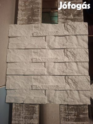 Beltéri falburkolat