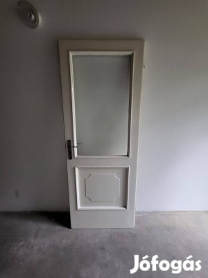 Beltéri üveges ajtó