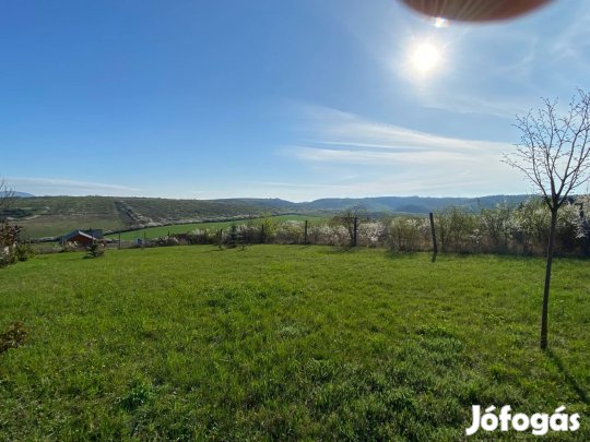 Belterületi építési telek eladó