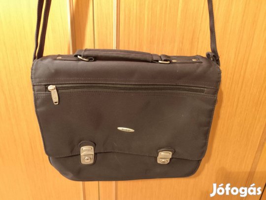 Beluggio- női vízhatlan irattáska- remek állapotban