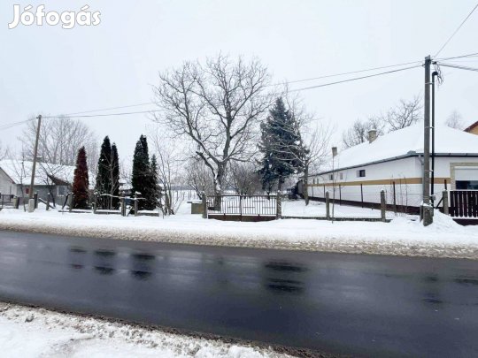 Belváros közeli építési telekterület Eladó!