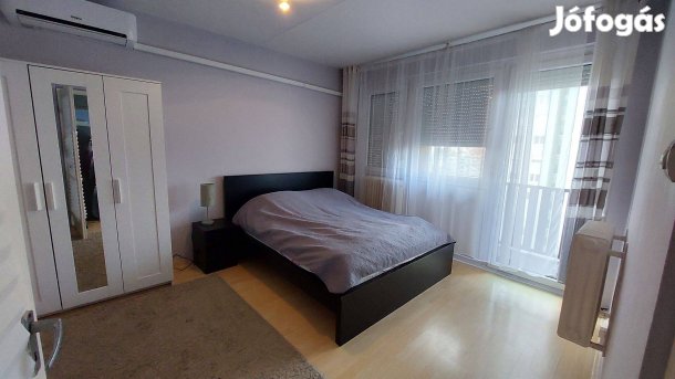 Belváros mellett, Gáz utcában 2 szobás Erkélyes lakás eladó!