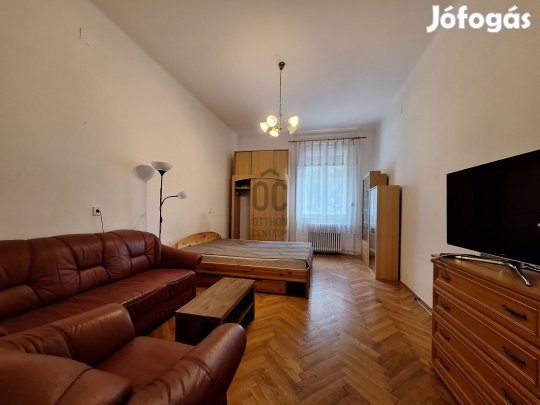 Belváros szívében  lakás és iroda egyben!