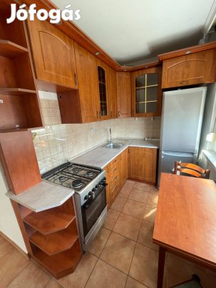 Belvárosban 2,5 szoba-hallos, erkélyes lakás