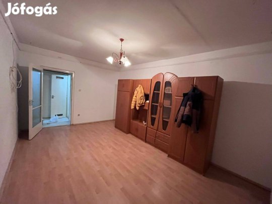 Belvarosi 2 szobas lakas kiado!