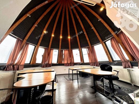 Belvárosi, tégla építésű iroda eladó!