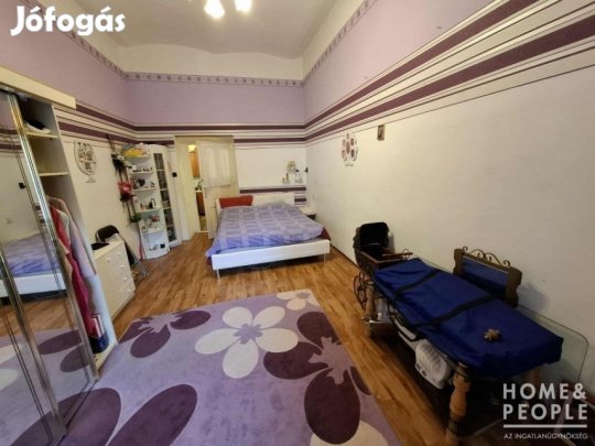 Belvárosi bérleti jogos lakás eladó! - Szeged